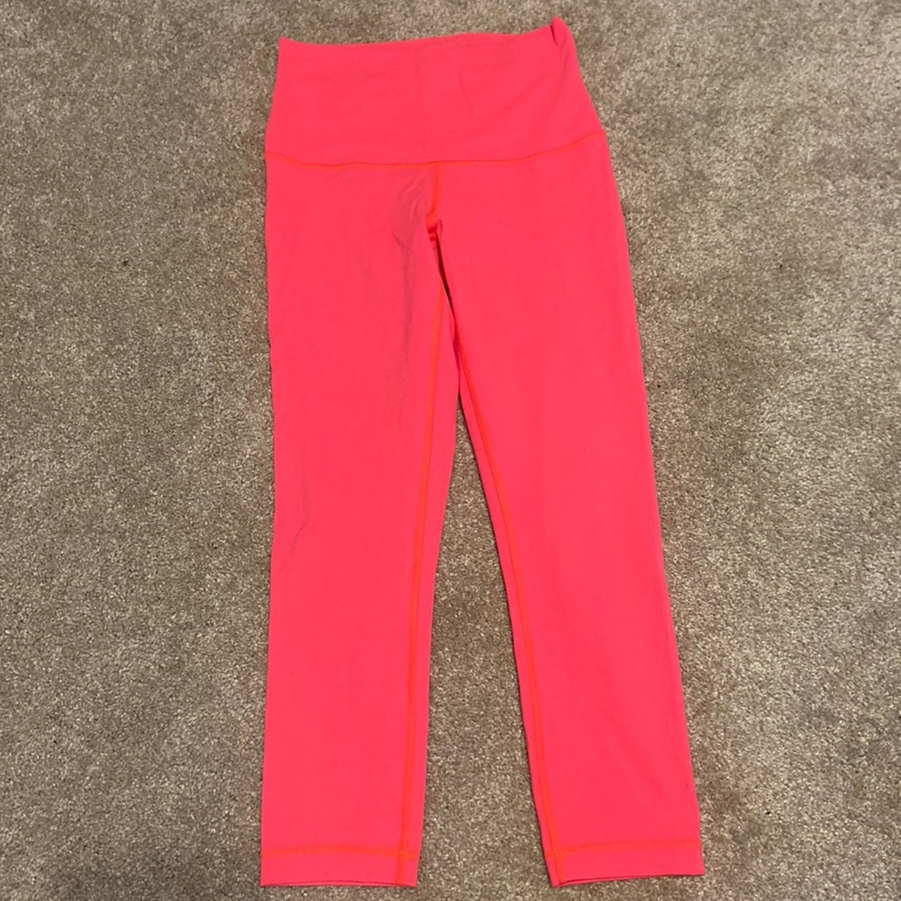 Lululemon wunder under